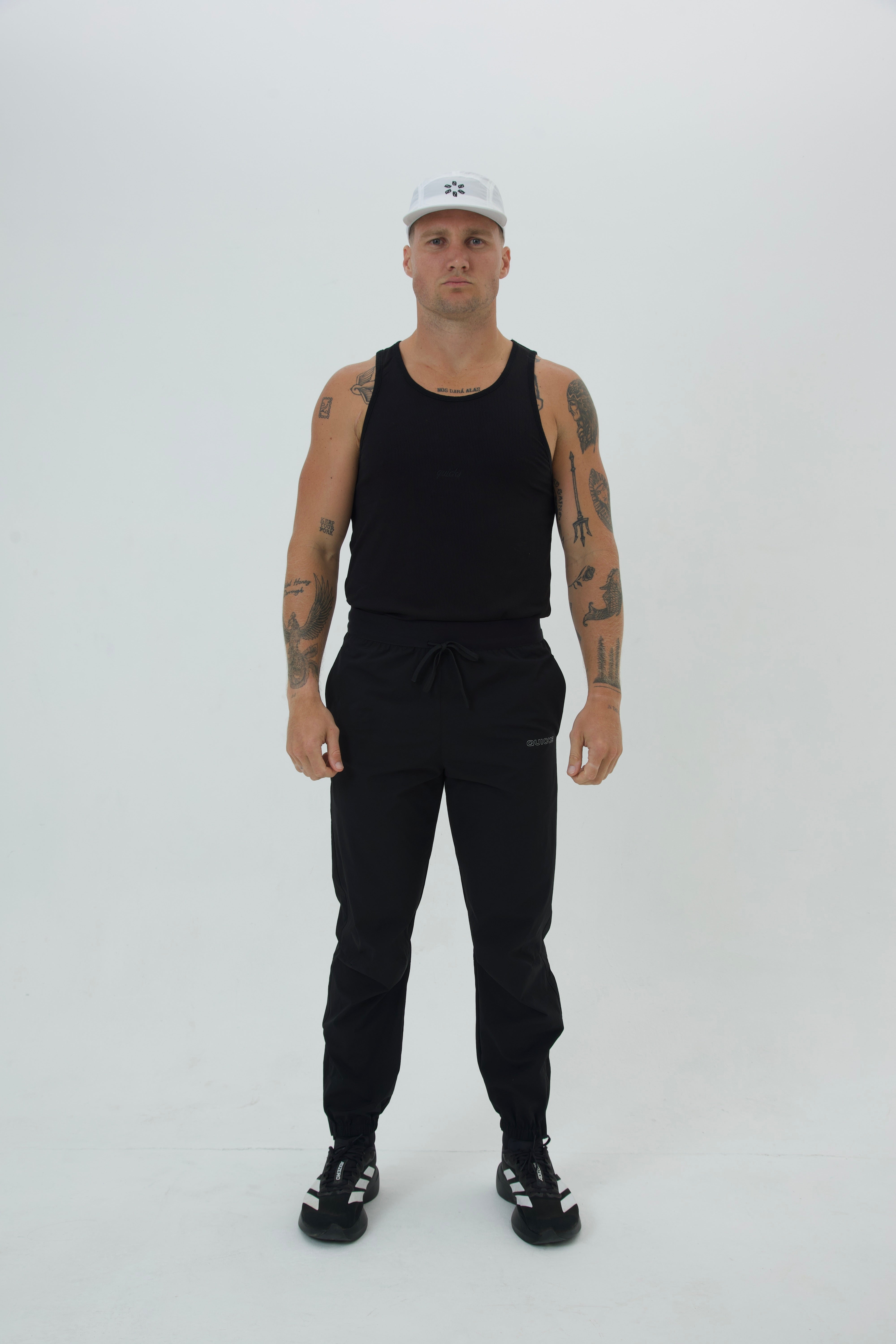 TRAINING PANTS