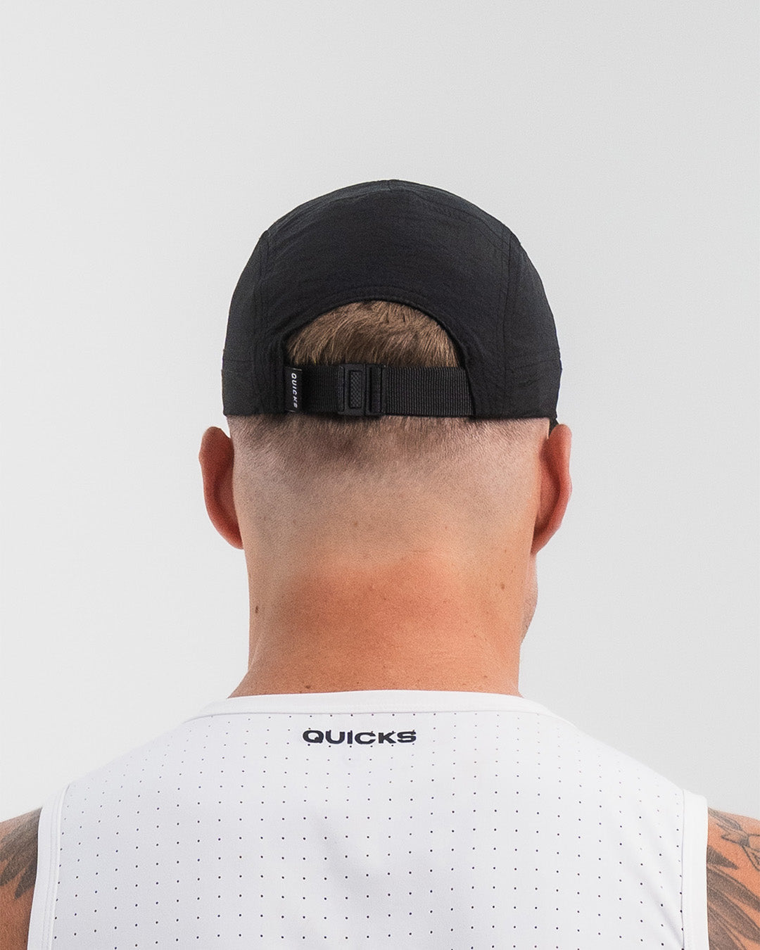 QUICKS RUNNING CAP - BLACK